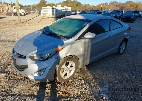 2013 Hyundai Elantra Gs from USA, damaged, VIN KMHDH6AE8DU008445